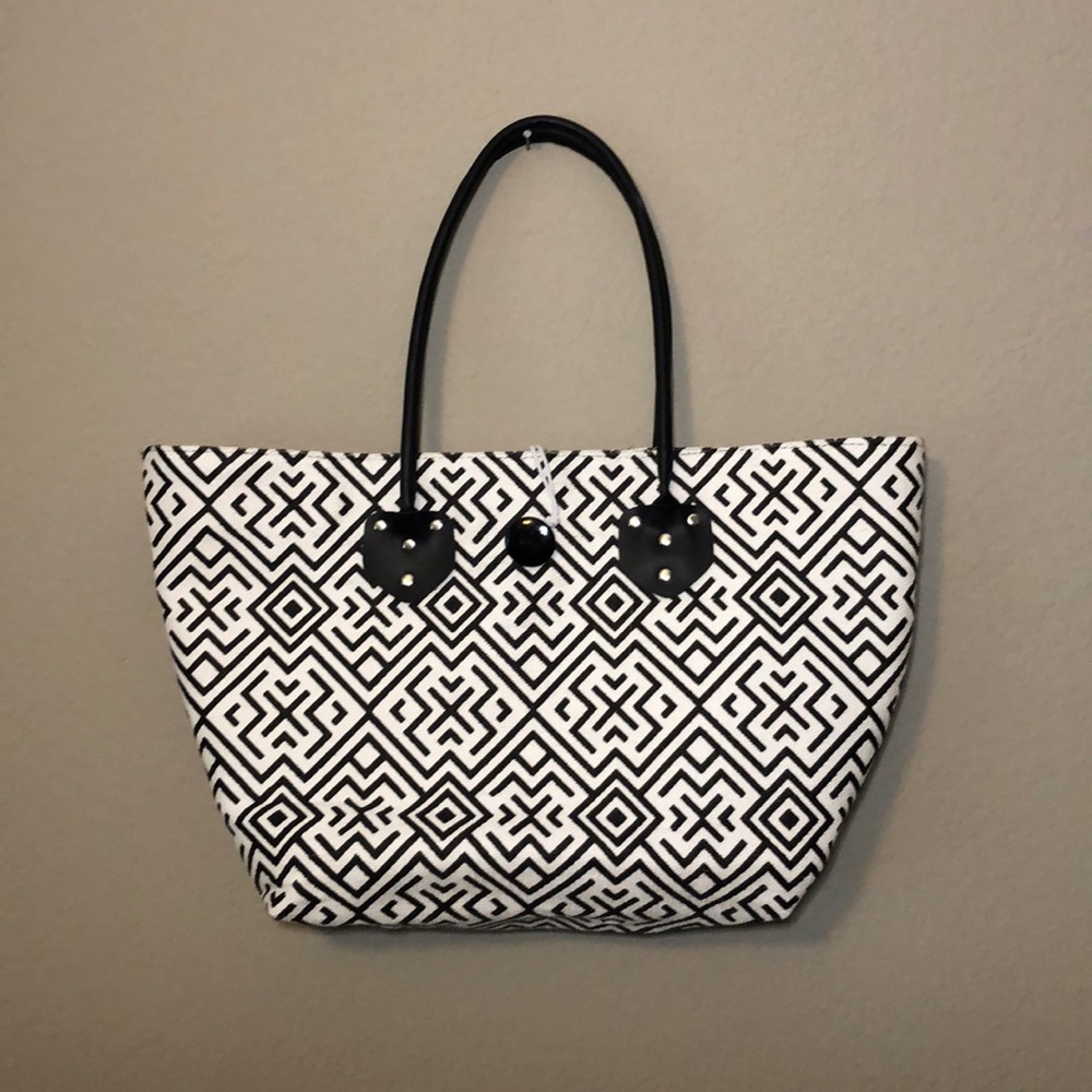 Tote bag